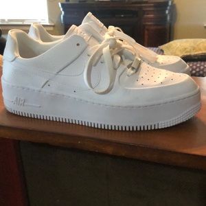 Nike Air Force 1 Sage Low